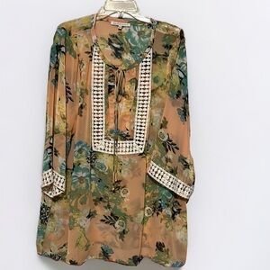 Daniel Rainn tunic blouse, peach/green. Sz 1x